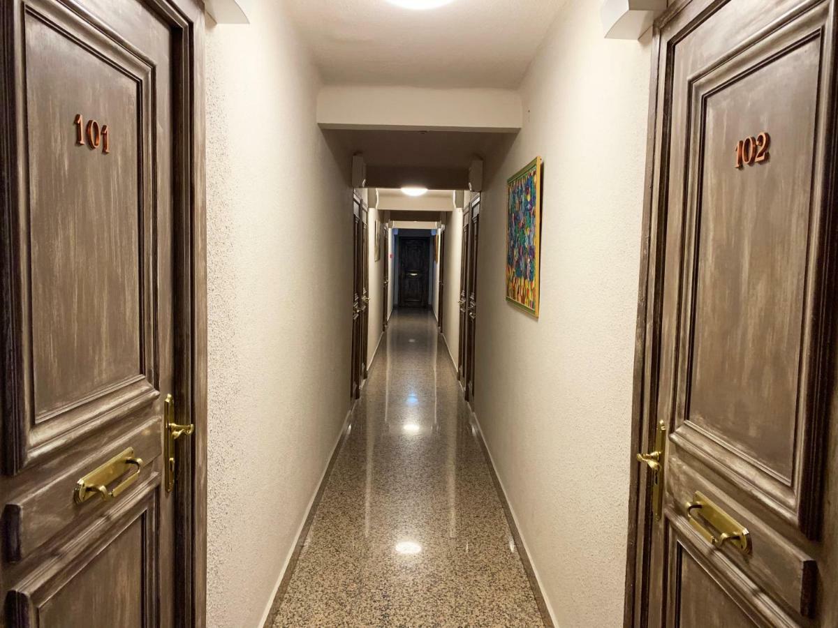 Hotel Barcelona Сан-Жулиа-де-Лория Экстерьер фото