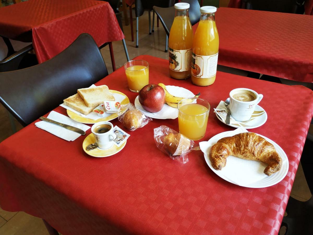 Hotel Barcelona Сан-Жулиа-де-Лория Экстерьер фото